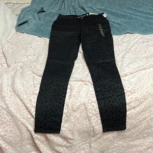 Black Leopard Jegging